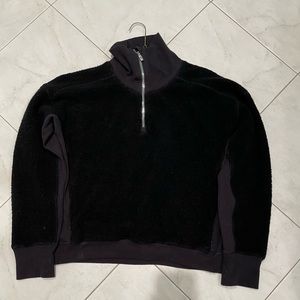 Lulu black fleece pullover size 8!